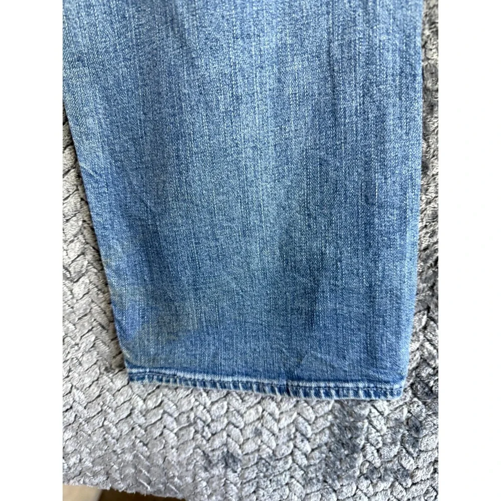 Levi's 502 Straight‎ Jeans Mens 34x32 Blue Whiskering Denim Mid Rise Distressed